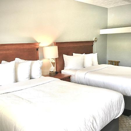 Empire Lakeshore Inn Esterno foto