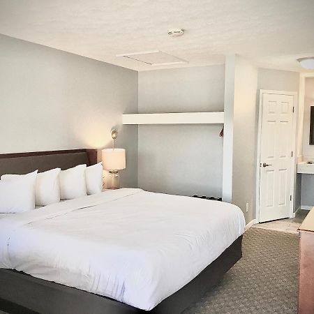 Empire Lakeshore Inn Esterno foto