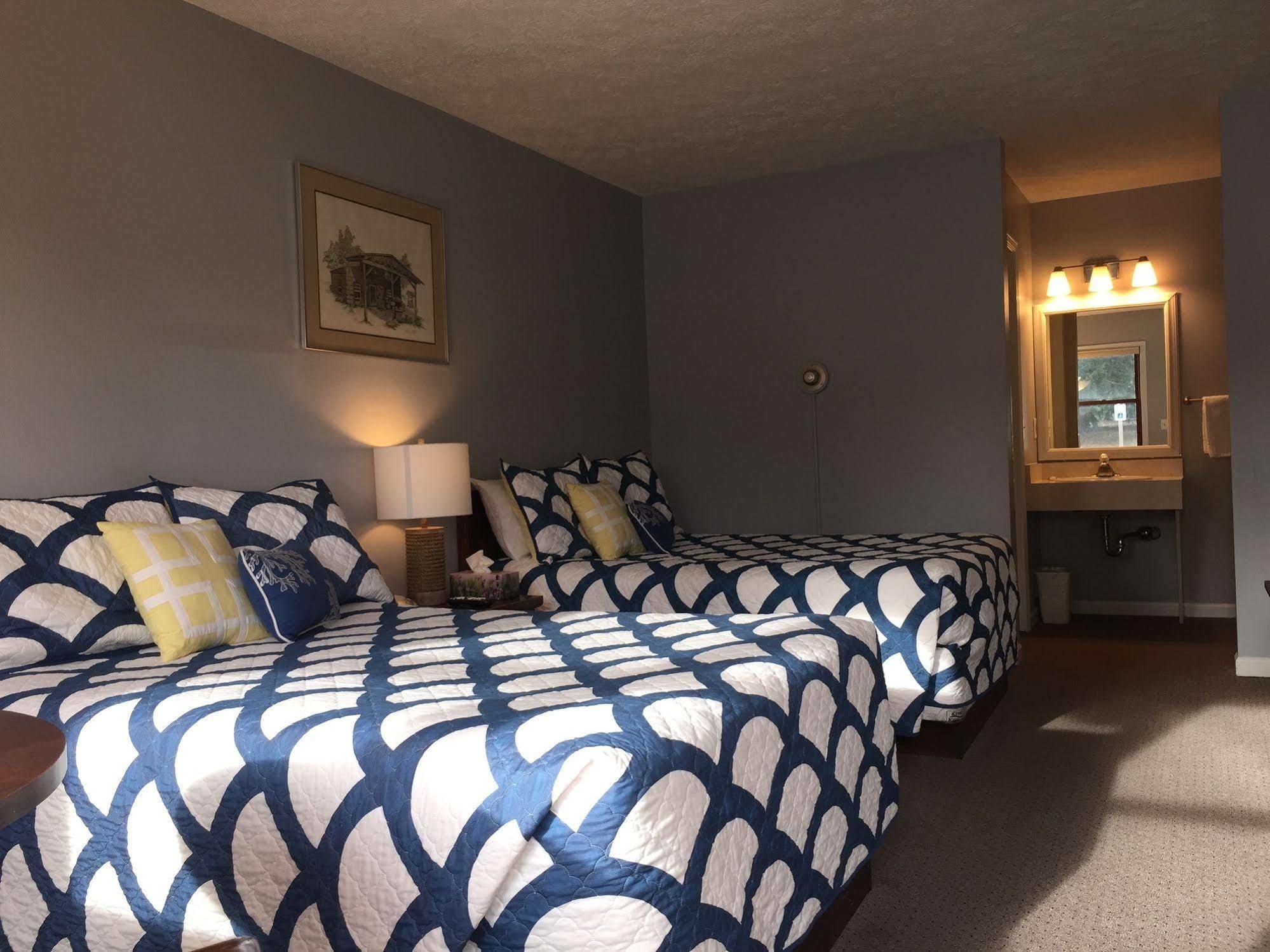 Empire Lakeshore Inn Esterno foto